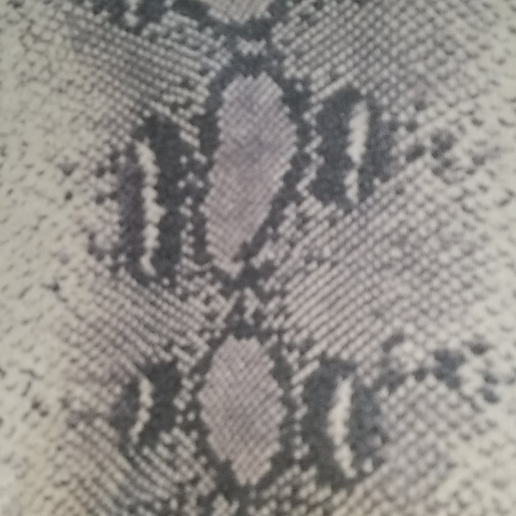 Python print pull over hoodie - Picture 4 of 4